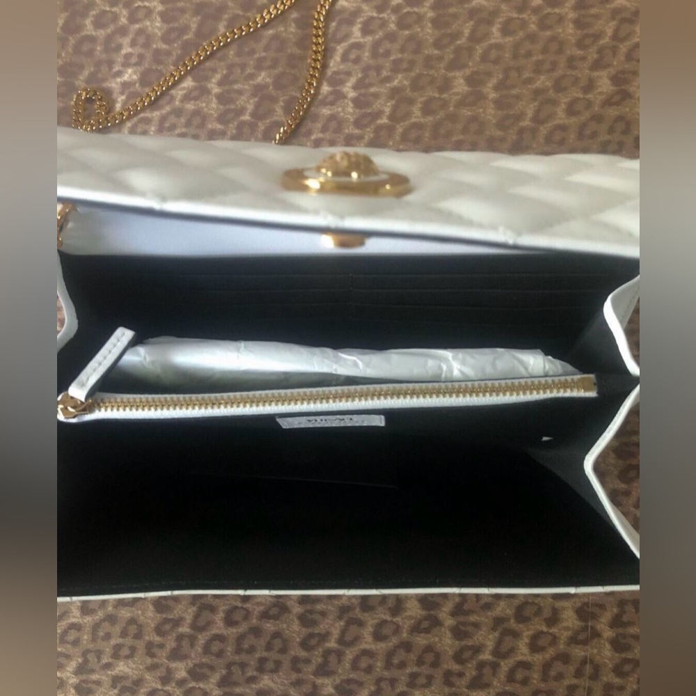 Versace purse - Picture 6 of 8